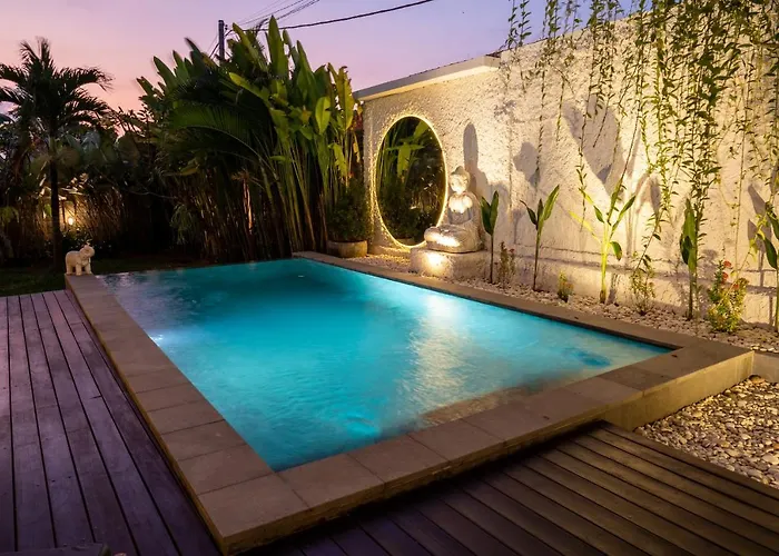 Villa Innerbloom Stylish 2br With Large Pool & Garden *