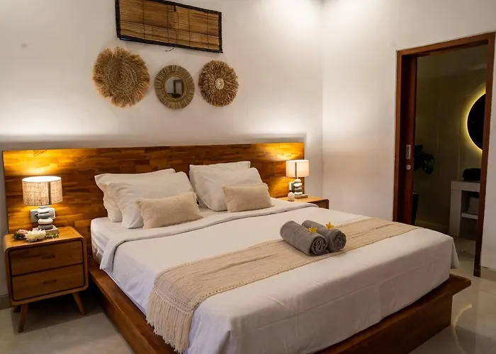 Villa Innerbloom Stylish 2br With Large Pool & Garden Canggu (Bali)