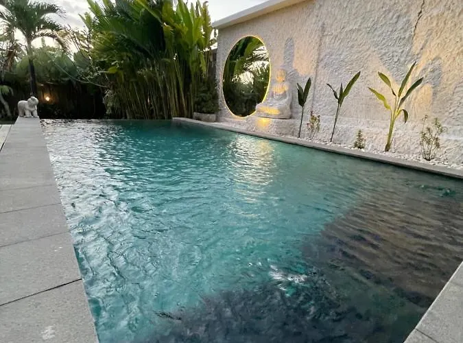 Innerbloom Stylish 2br With Large Pool & Garden Villa