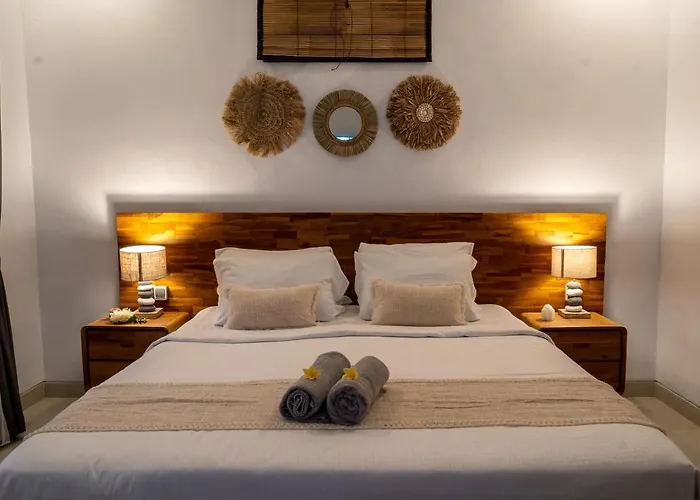 Villa Innerbloom Stylish 2br With Large Pool & Garden *