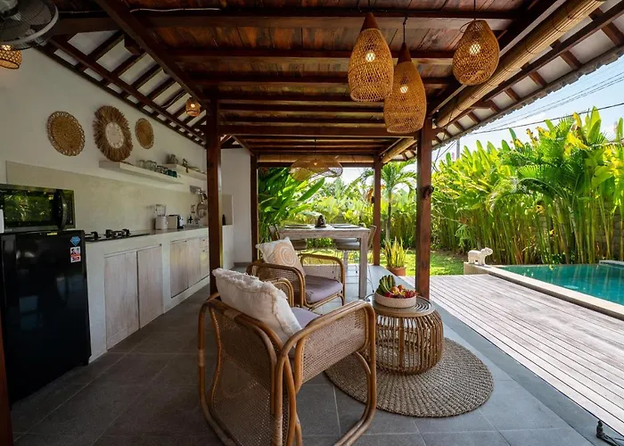Innerbloom Stylish 2br With Large Pool & Garden *