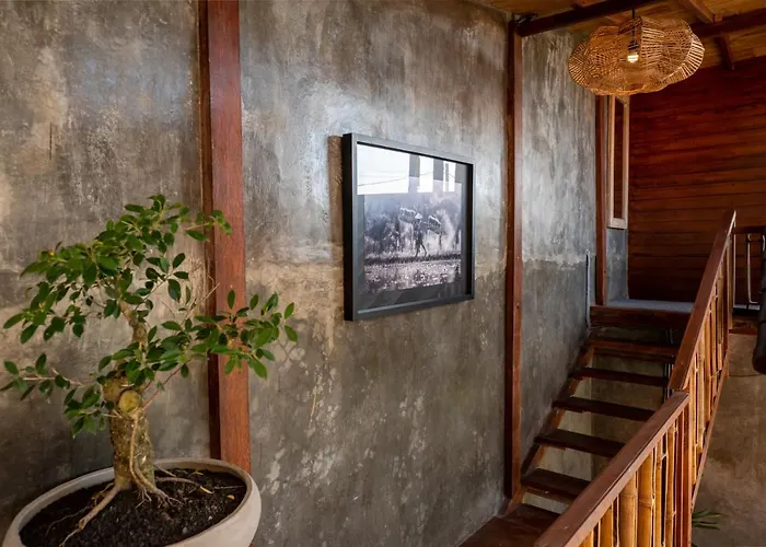Innerbloom Stylish 2br With Large Pool & Garden