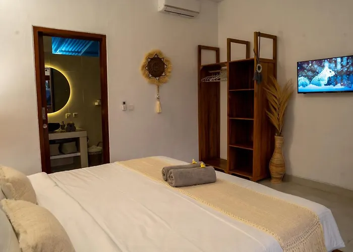 Innerbloom Stylish 2br With Large Pool & Garden Villa