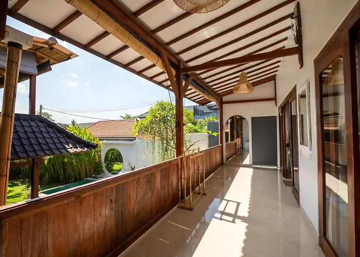 Villa Innerbloom Stylish 2br With Large Pool & Garden *