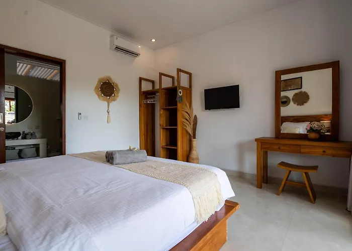 Innerbloom Stylish 2br With Large Pool & Garden *